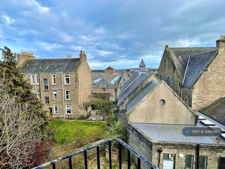 2 bedroom flat in Isla St, Dundee, DD3 (2 bed) (#2493484)