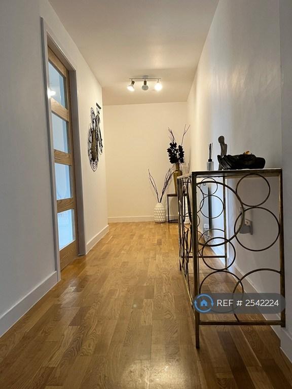 2 bedroom flat in Shrubhill Walk, Edinburgh, EH7 (2 bed) (#2542224)