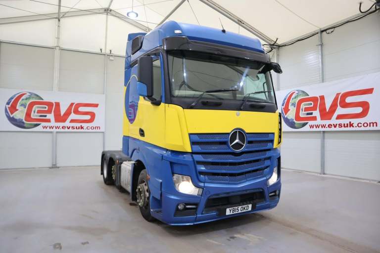 2015 (15 PLATE) Mercedes Benz Actros 2545 6x2 Euro 6 Tractor Units