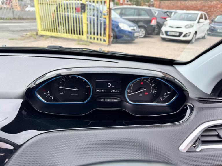 2018 Peugeot 2008 1.2 PureTech Allure Euro 6 (s/s) 5dr HATCHBACK Petrol Manual