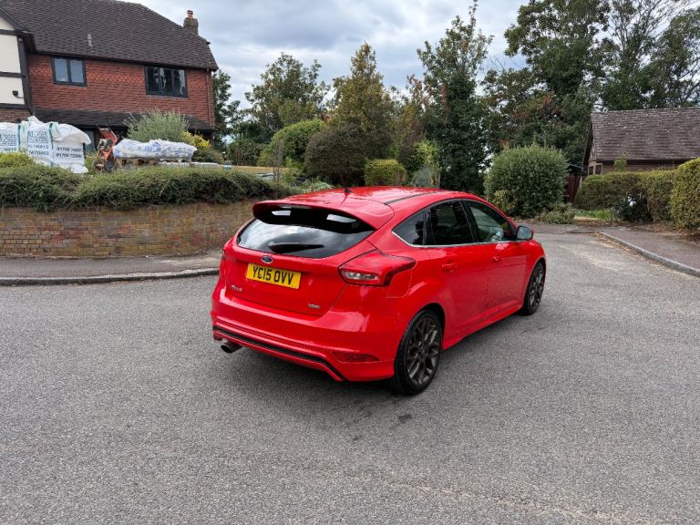 Ford, FOCUS, Hatchback, 2015, Manual, 999 (cc), 5 doors
