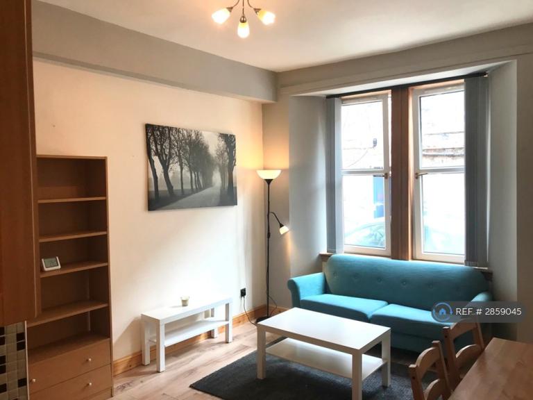 1 bedroom flat in Lyne Street, Edinburgh, EH7 (1 bed) (#2859045)