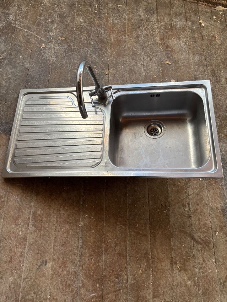 Stainless Steel Franke Sink 1000 x 500 and tap