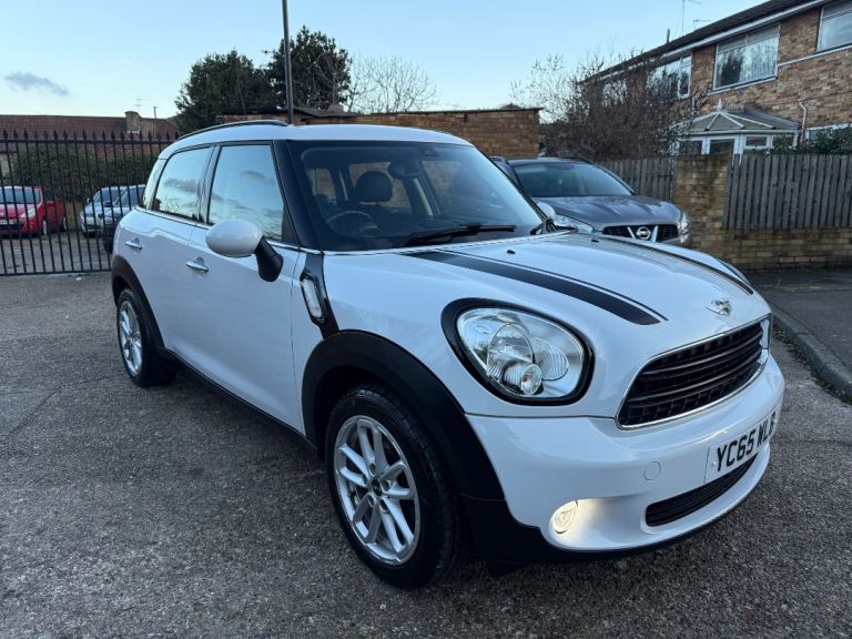 Mini AUTOMATIC , COUNTRYMAN, Hatchback, 2015, Semi-Auto, 1995 (cc), 5 doors