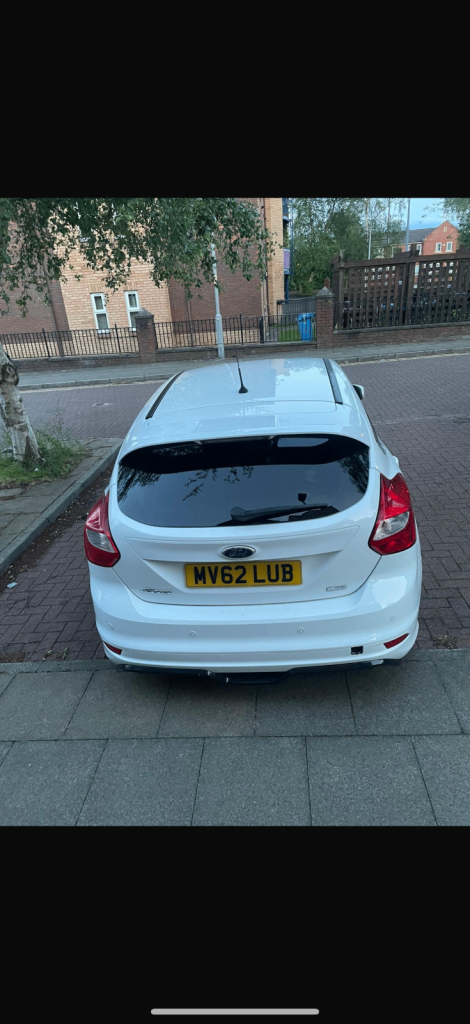 Ford, FOCUS, Hatchback, 2012, Manual, 1560 (cc), 5 doors