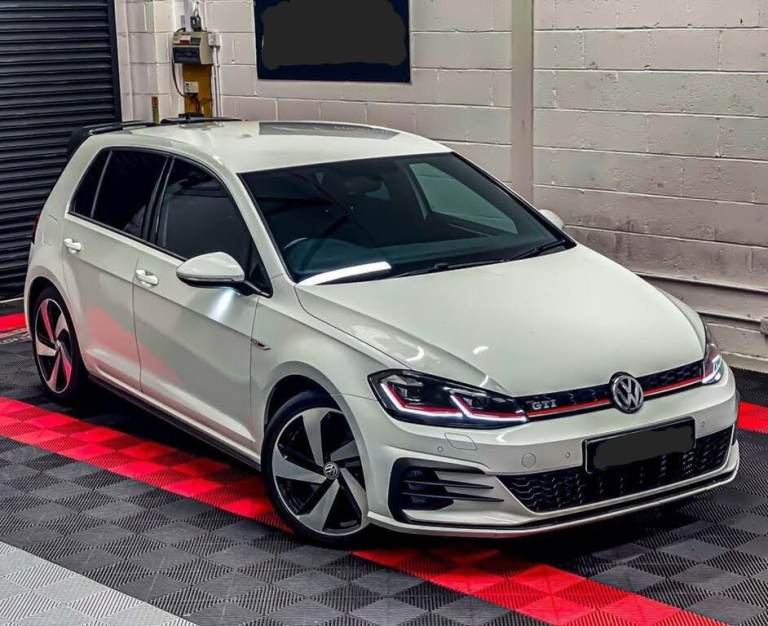 Volkswagen, GOLF, Hatchback, 2017, Semi-Auto, 1984 (cc), 5 doors