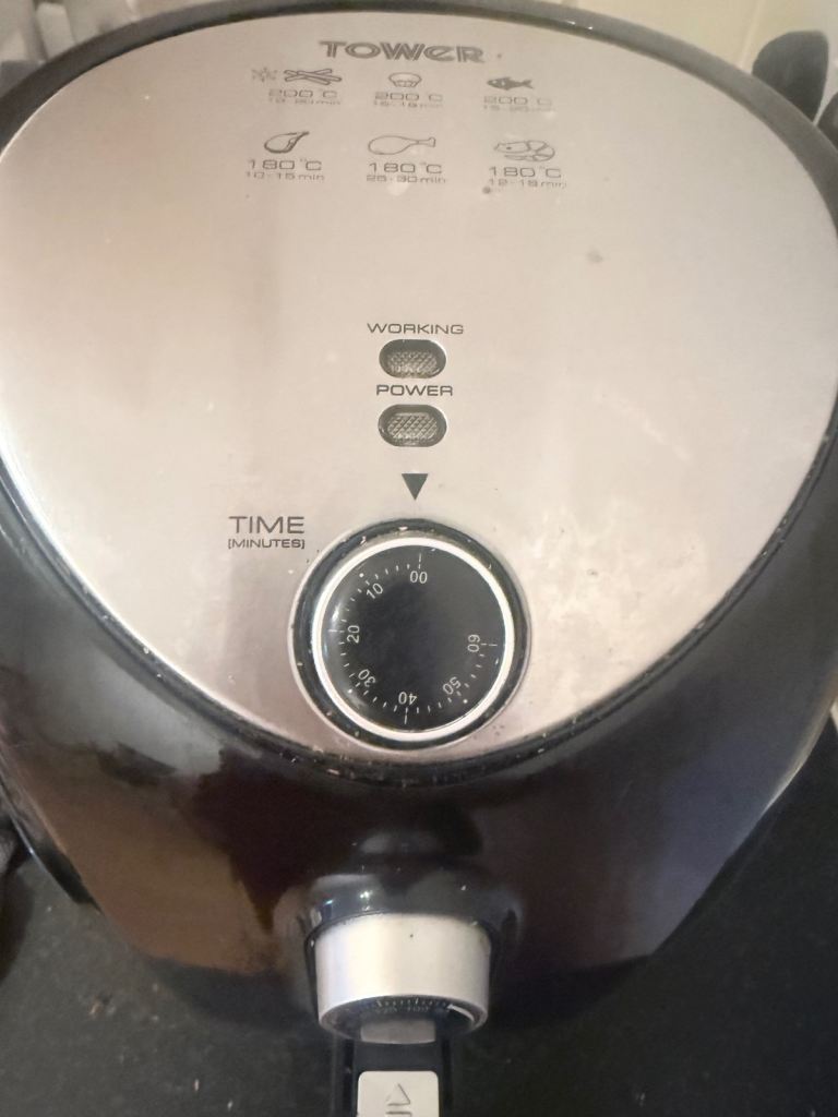 Fully working tower air fryer