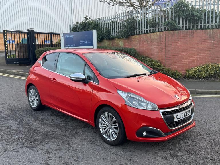 2015 Peugeot 208 1.2 PureTech 82 Allure 3dr HATCHBACK Petrol Manual