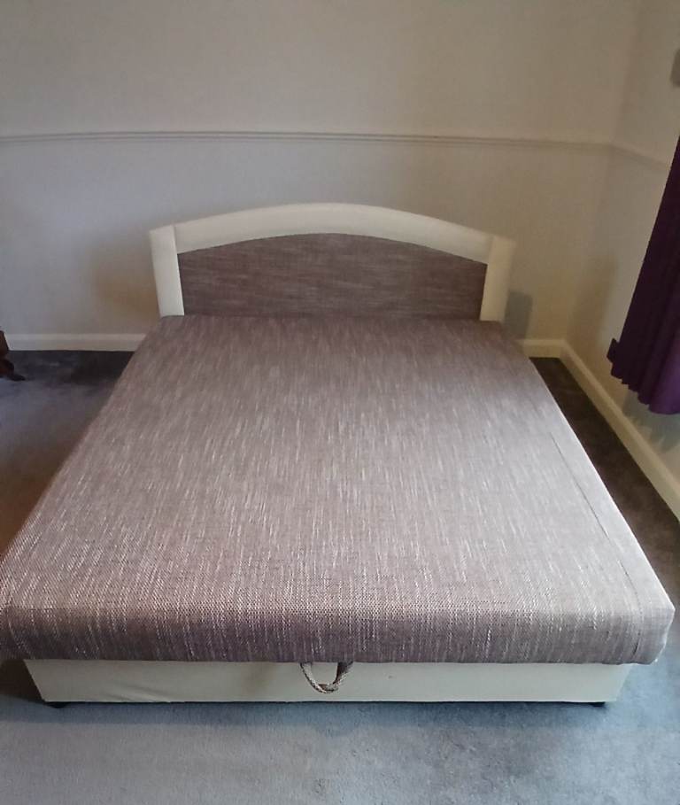 Ottoman style European king size bed