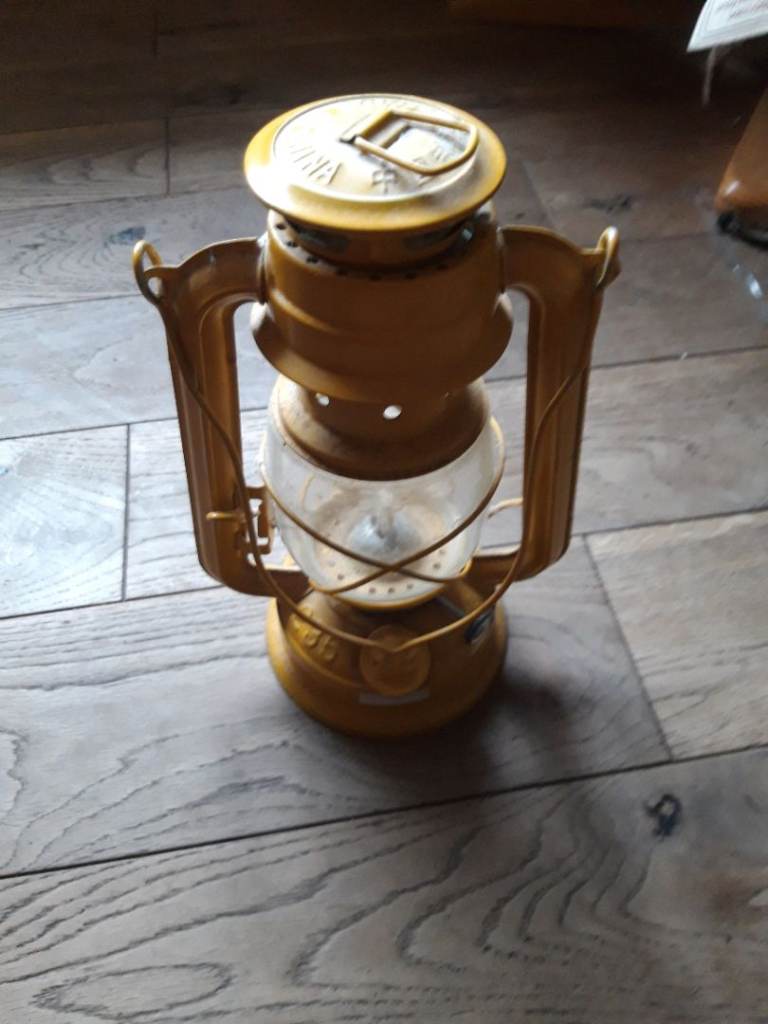 New vintage 80s? Storm lantern Swallow Brand 235