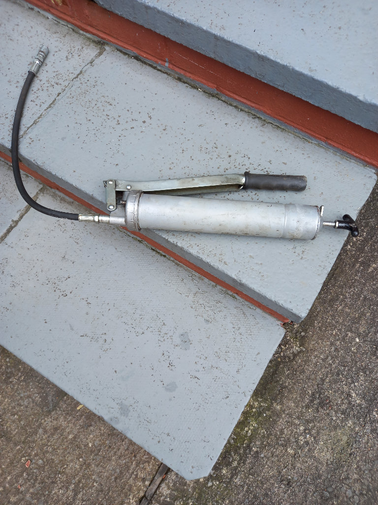 Grease gun