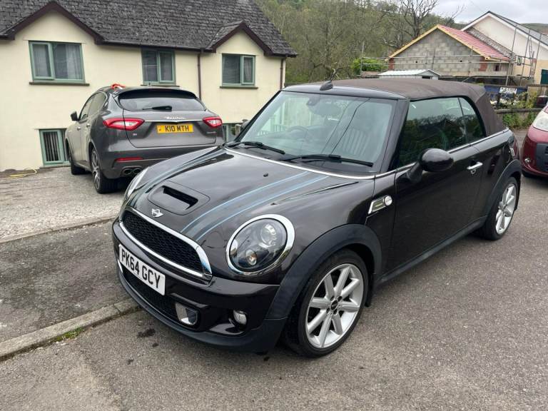 Mini, CONVERTIBLE, Convertible, 2014, Manual, 1598 (cc), 2 doors