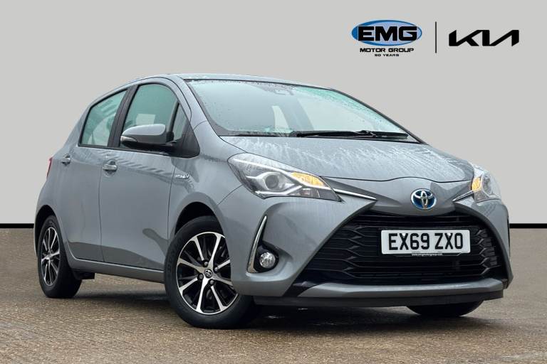  Toyota Yaris 1.5 Vvt H Icon Tech Hatchback 5dr Petrol Hybrid E CVT Euro 6 s/s