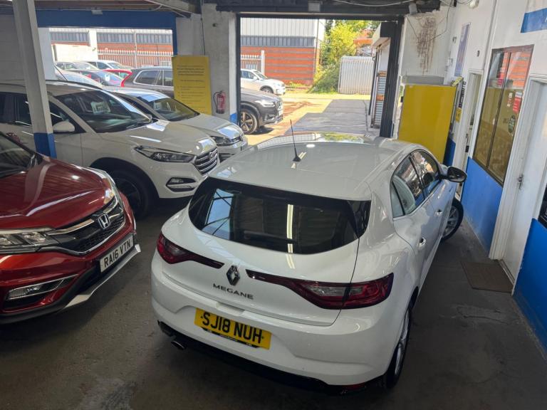 2018 Renault Megane 1.2 TCe Dynamique Nav Euro 6 (s/s) 5dr HATCHBACK Petrol Manual