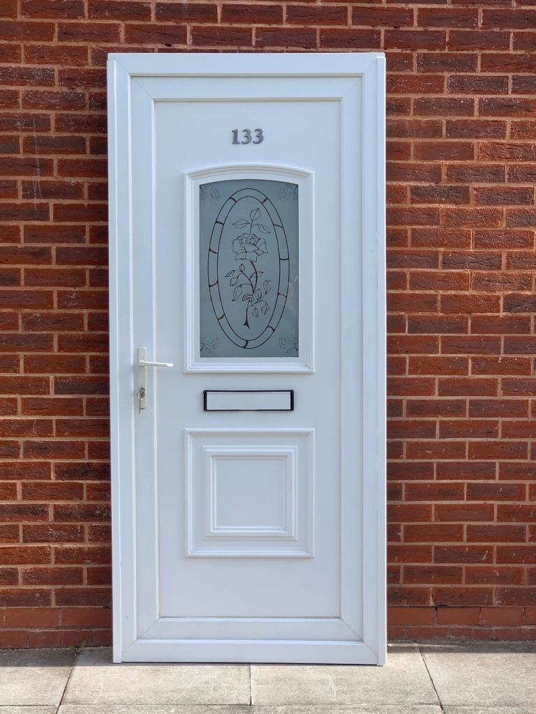 UPVC DOUBLE GLAZED FRONT DOOR SIDE DOOR 2 KEYS 92cm WIDE 209cm HIGH Can Deliver