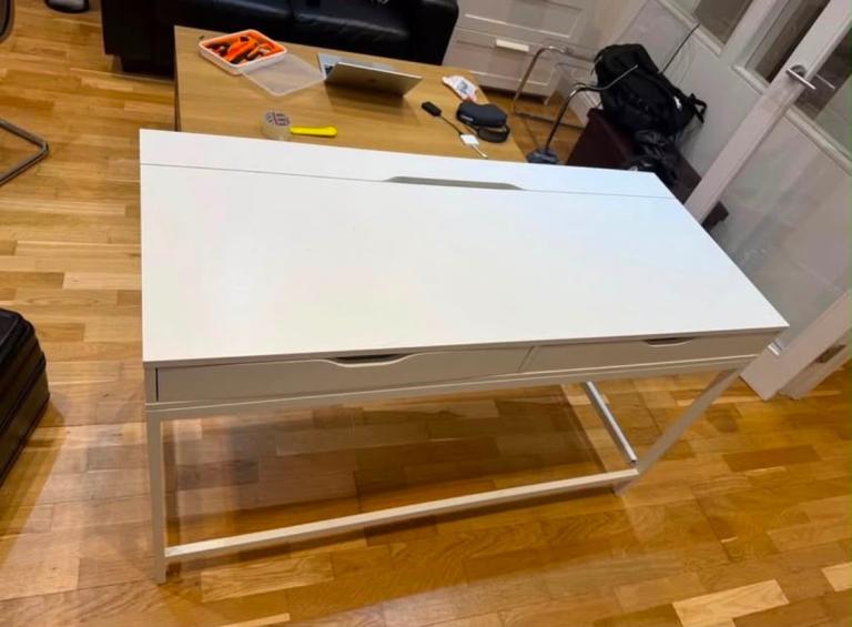 Like new IKEA Alex Desk