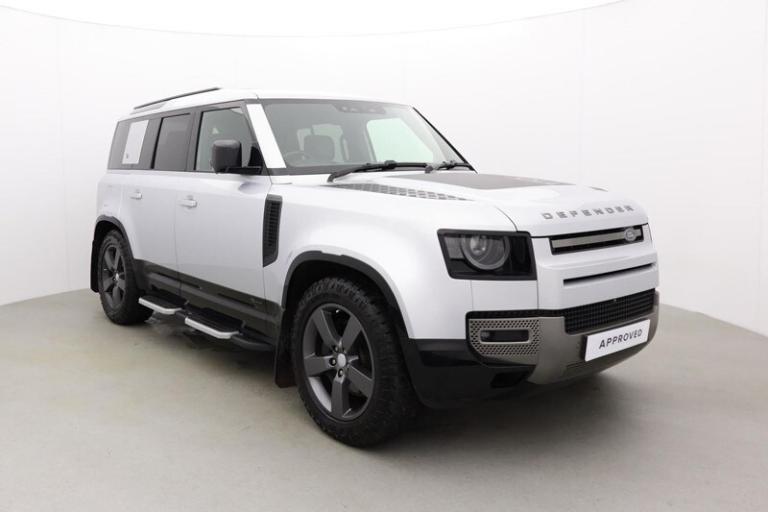 LAND ROVER DEFENDER 3.0 D300 X-Dynamic HSE 110 5dr Auto