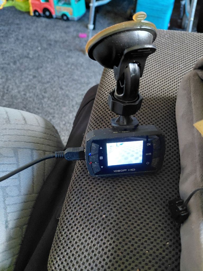 Small 1080p he dash cam 