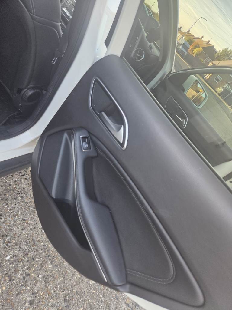 Mercedes-Benz, GLA, Estate, 2017, Semi-Auto, 2143 (cc), 5 doors