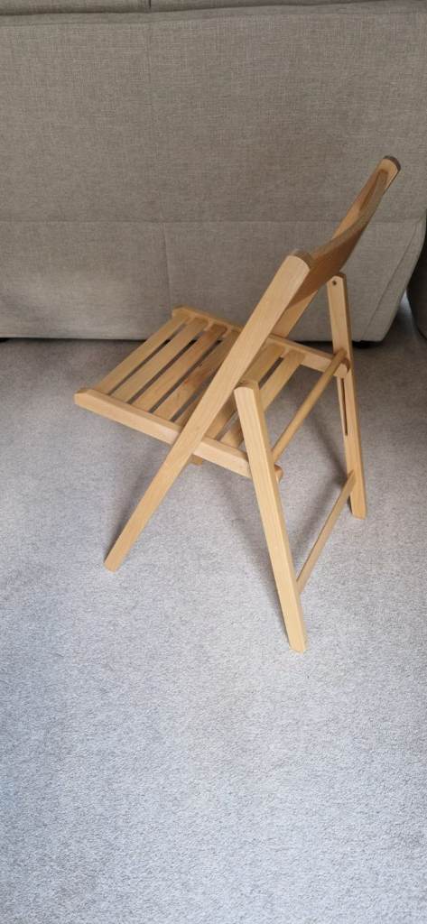 2 oak folding chairs £15 in total