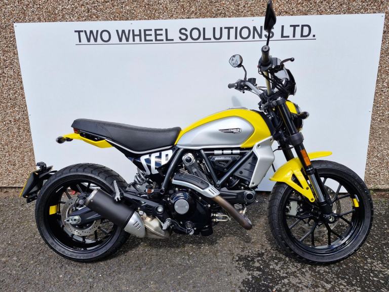 Ducati Scrambler ICON 800 totally unmarked 