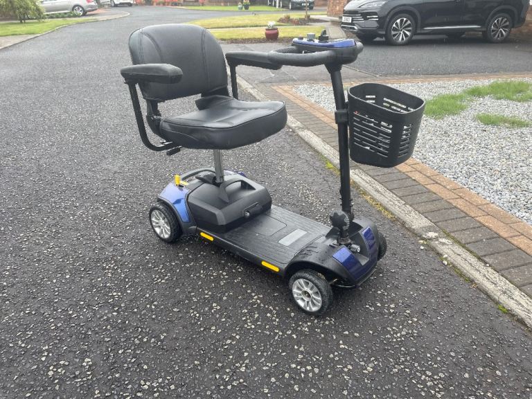 Devilbiss 4 mph travel scooter 
