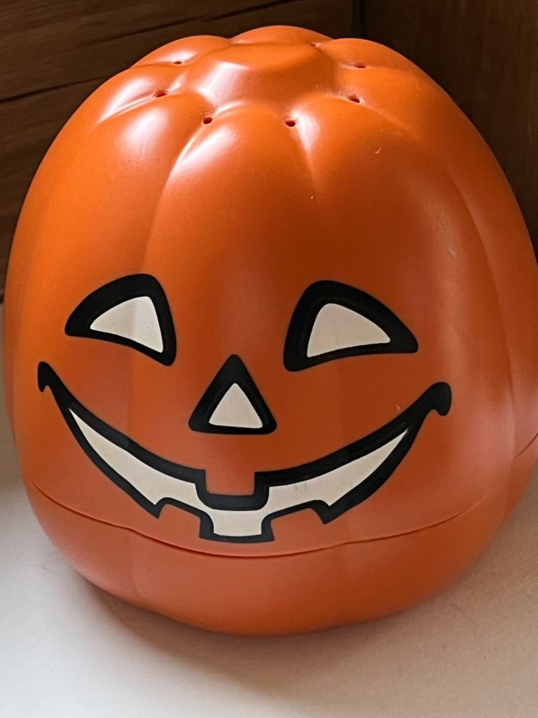 Playmobil 2006 Geobra Halloween Pumpkin Storage Case 