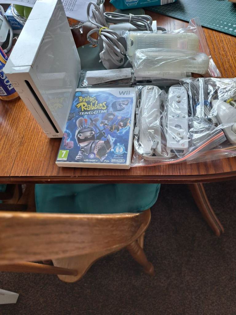 working nintendo wii set up with game