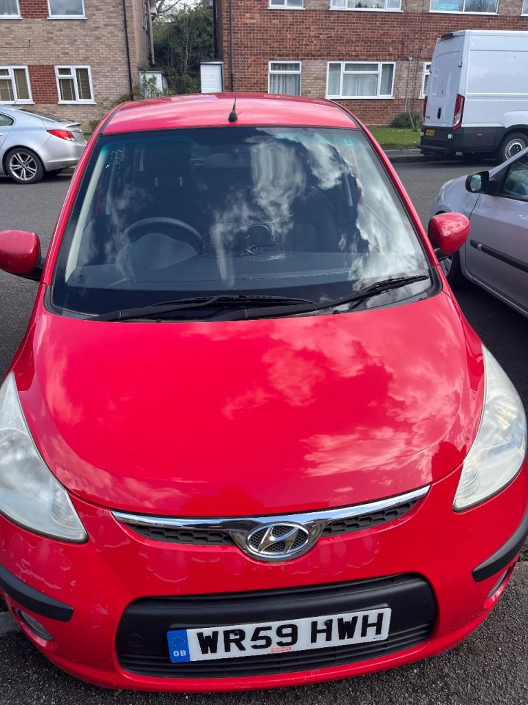 Selling my Hyundai i10, automatic 