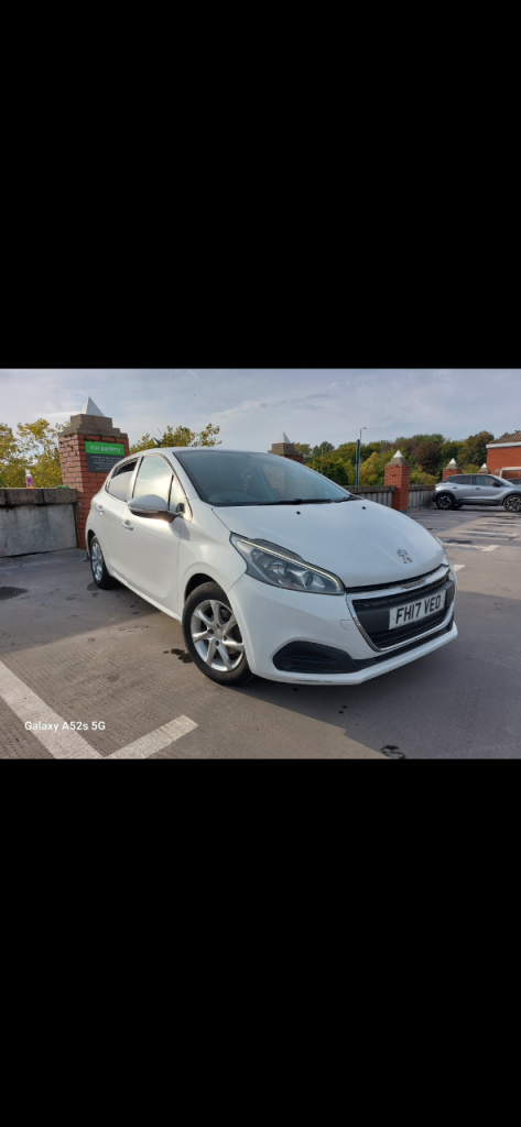Peugeot, 208, Hatchback, 2017, Manual, 1560 (cc), 5 doors