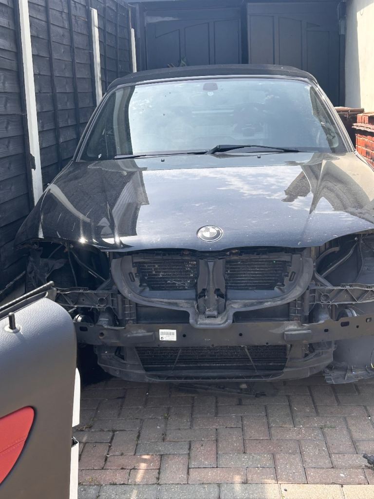 BMW e88 bonnet 