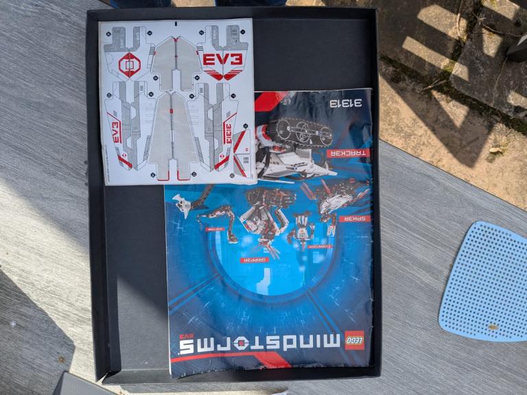 Complete 'LEGO Mindstorms' EV3 (31313) set