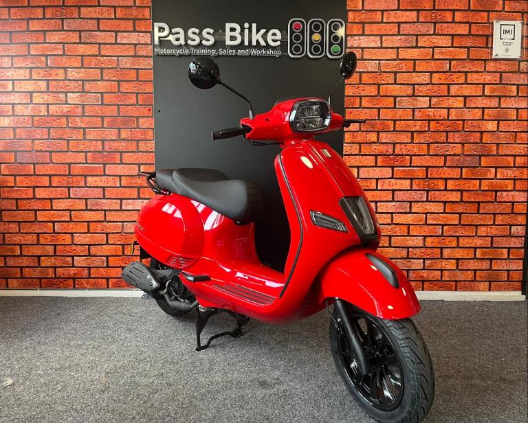Gavrix Bevely 125cc Twist and Go Automatic Scooter - Cheapest NEW 125cc Scooter 