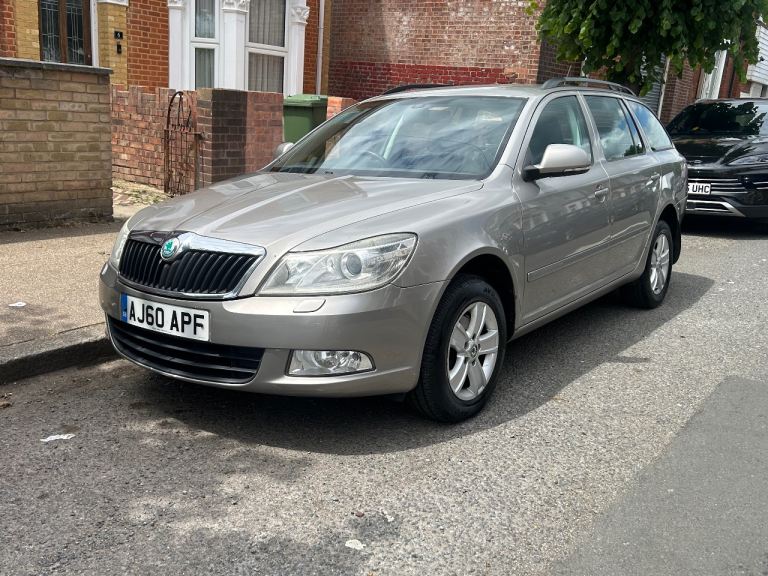 Skoda, OCTAVIA, Estate, 2011, Manual, 1968 (cc), 5 doors