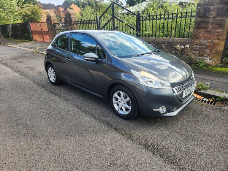 Peugeot, 208, Hatchback, 2014, Manual, 1398 (cc), 3 doors