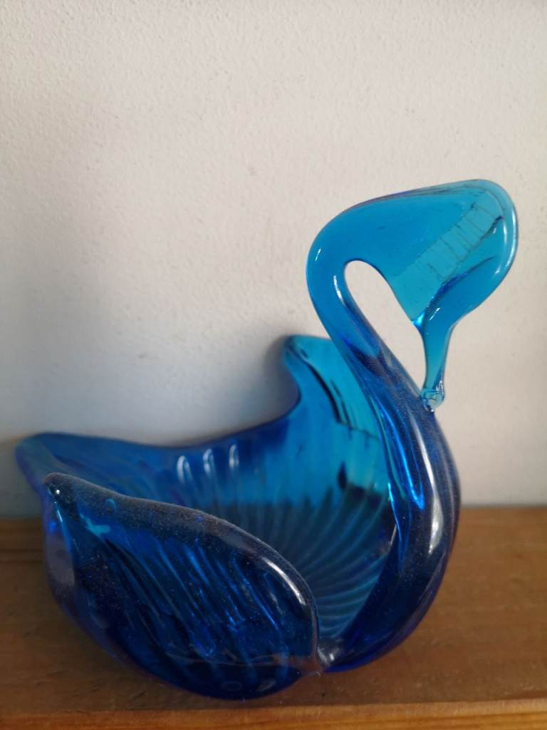 Retro Blue Glass Swan Trinket Dish / Jewellery Holder £5