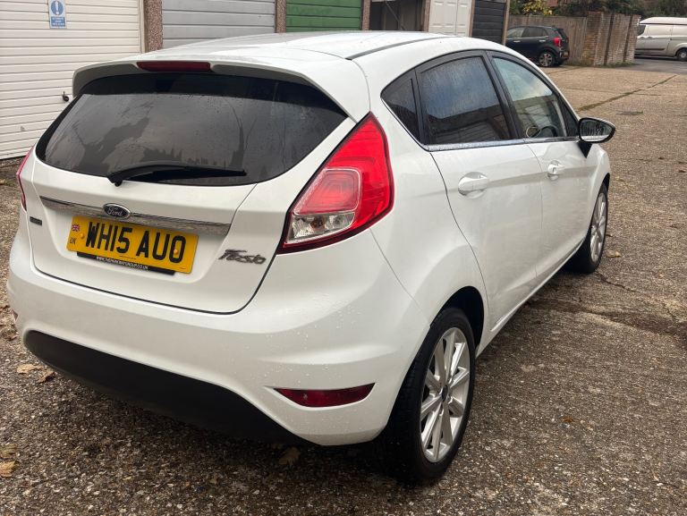 Ford fiesta Hatchback 2015 Manual 1.0 eco boost 5 doors