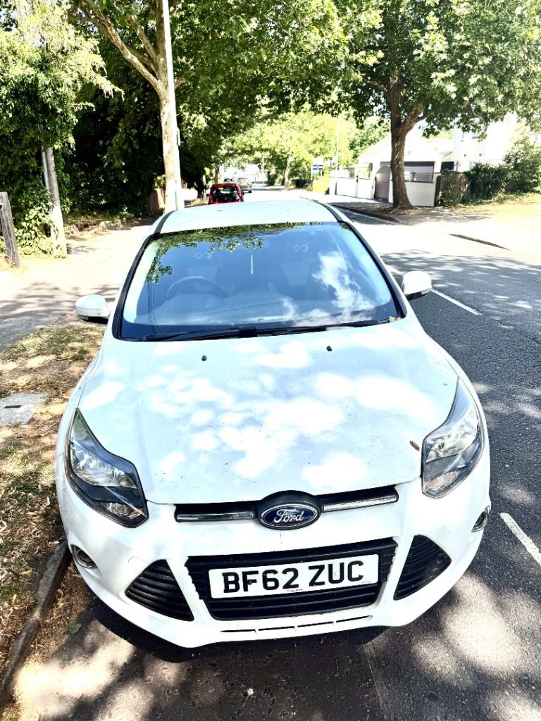 Ford, FOCUS, Hatchback, 2012, Manual, 998 (cc), 5 doors