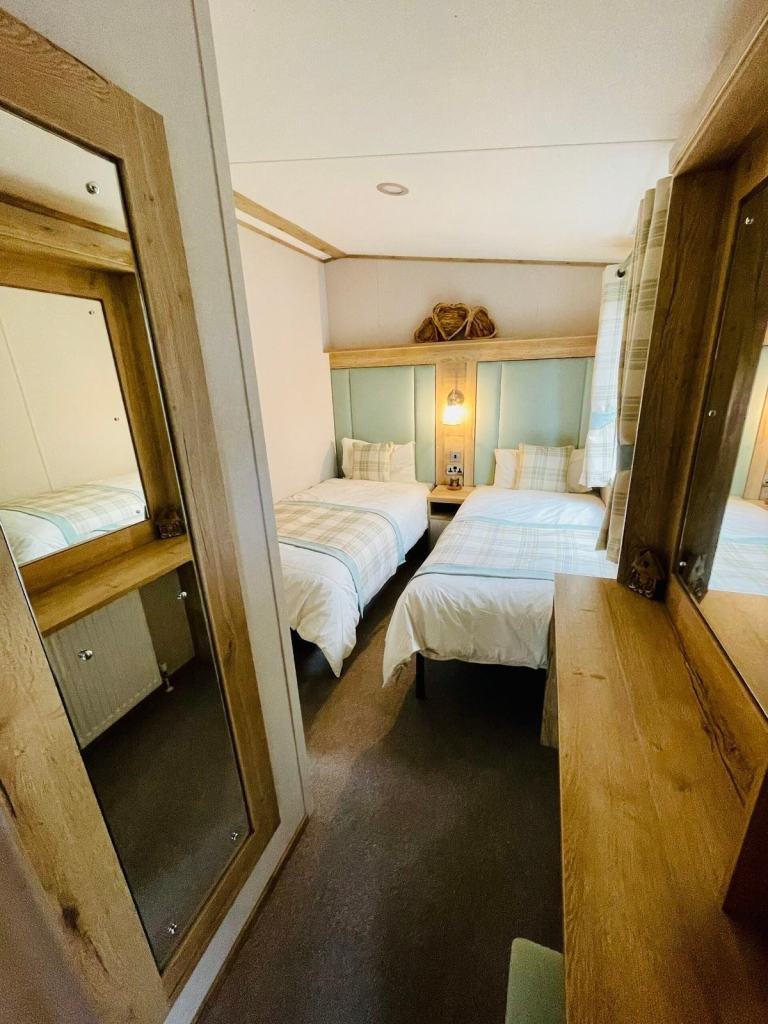 LUXURY CARAVAN FOR SALE WOODLANDS HALL RUTHIN NORTH WALES