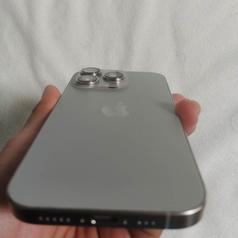 Iphone 16 pro 128GB 92% battery 