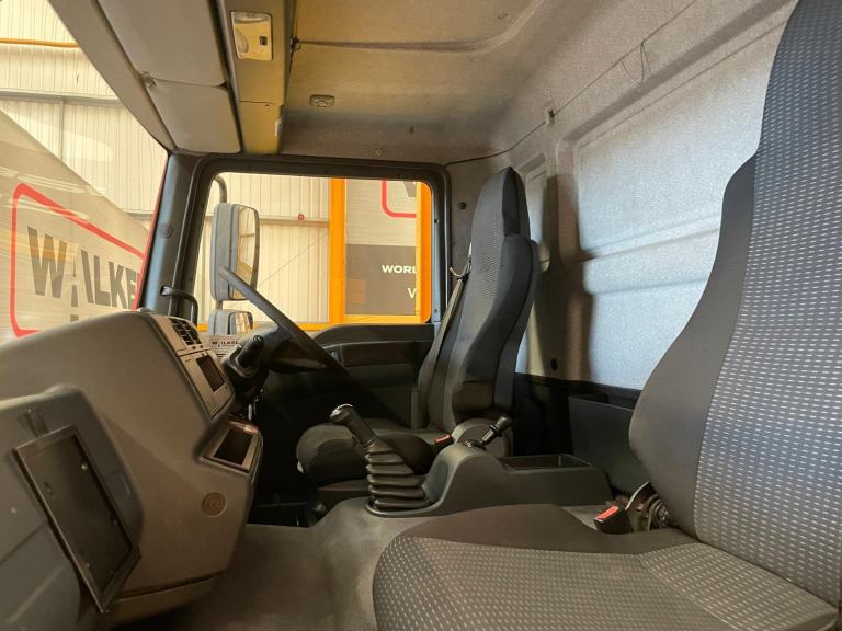 MAN TGM 18.250, 4X2 GLASS CARRIER – 2012 – DA12 CVF