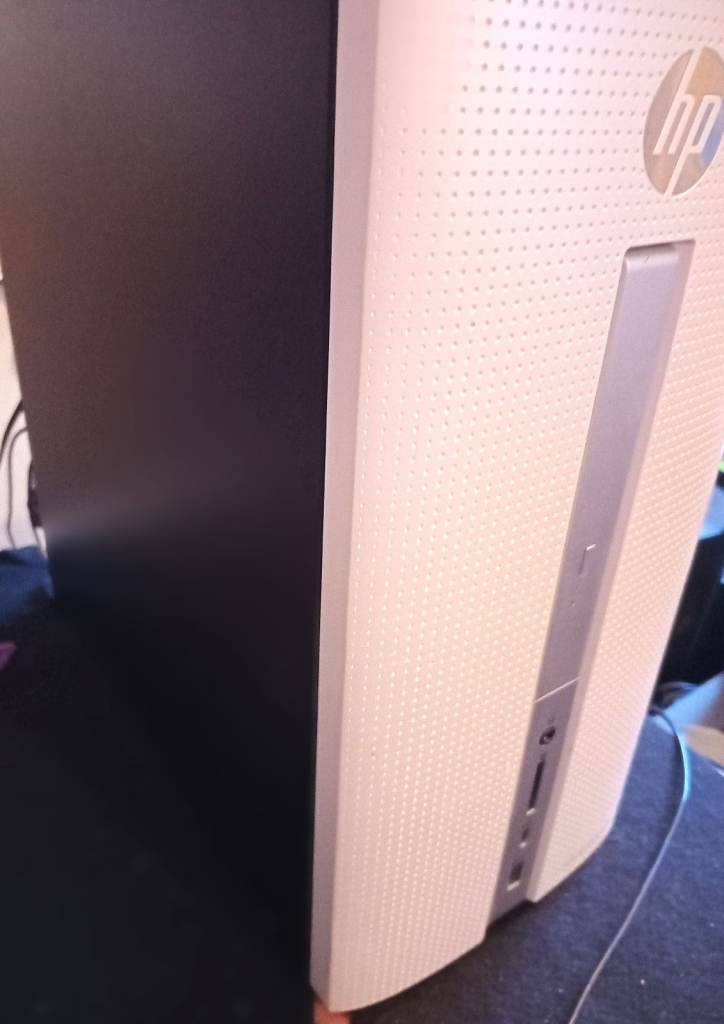 SUPERB HP AMD (am4)PC TOWER CHEAP  , RADEON , WIFI , BLUETOOTH ,QUIET ,ssd +  1TB 