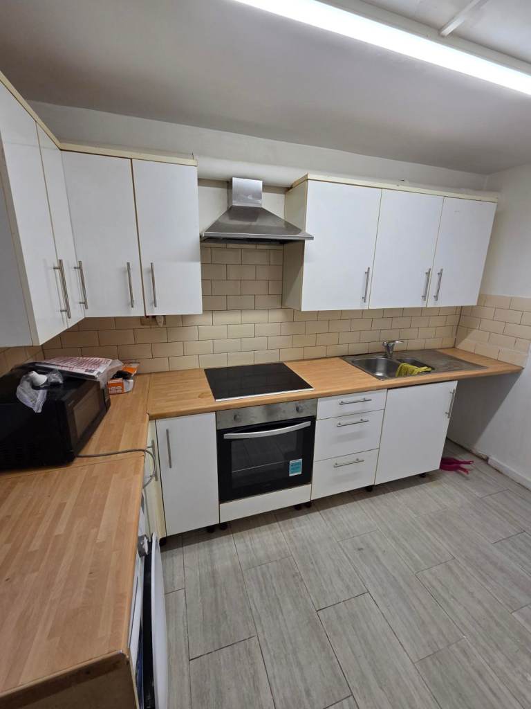 A magnificent 1 bedroom Flat in a wonderful location, situated in  N17