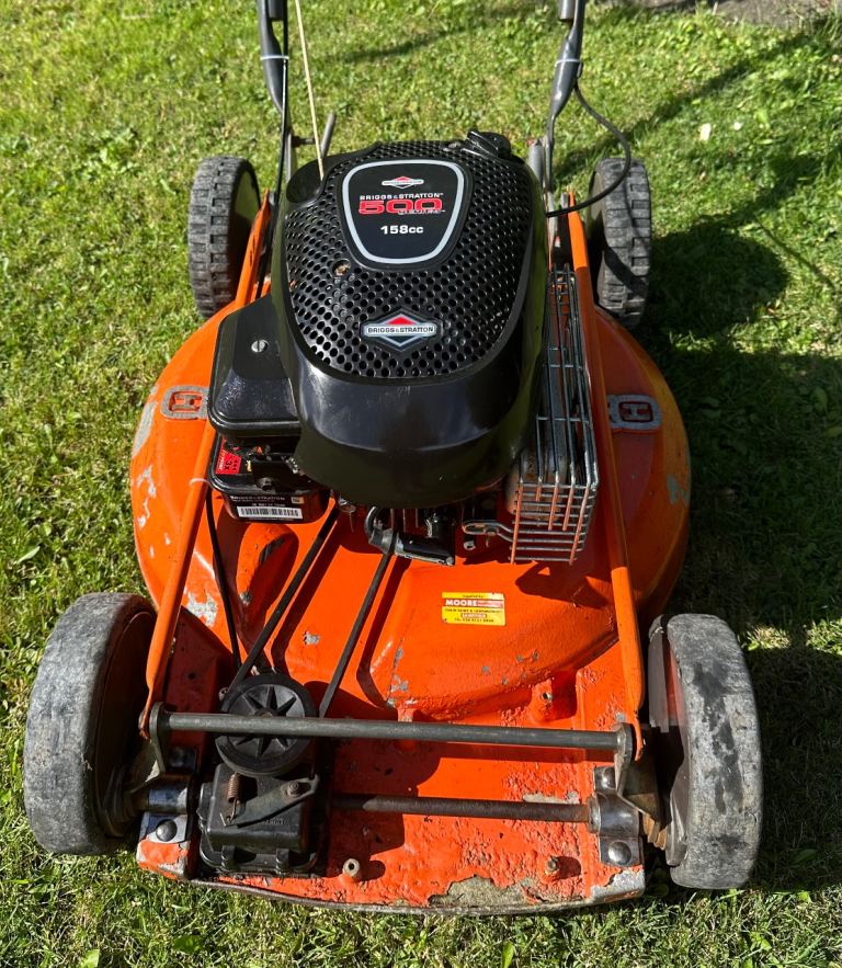Husqvarna 21”cut heavy duty alloy deck mulcher lawnmower Selfdrive recycler mower fully serviced 