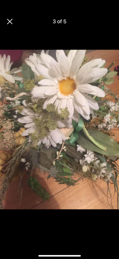 (298) Artificial flower arrangement