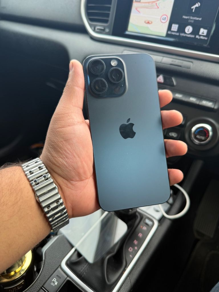 Apple iPhone 15 pro max titanium blue