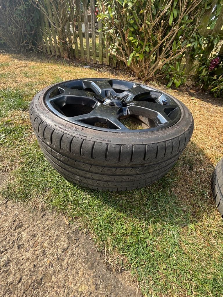 19” Vauxhall Snowflake Alloys & Tyres 
