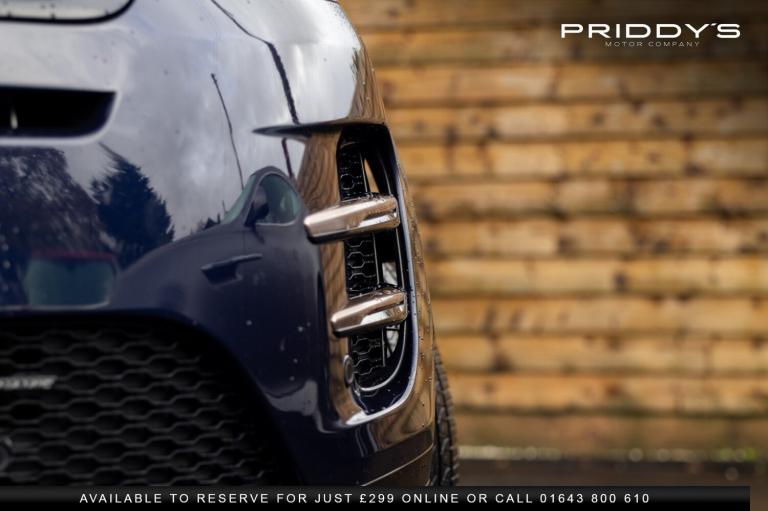 LAND ROVER RANGE ROVER EVOQUE 1.5 P300e 12.2kWh R-Dynamic HSE - Heated wheel,