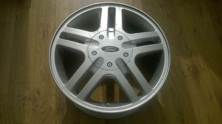 Ford Focus 2004  16" (inch) Silver Alloy wheel 