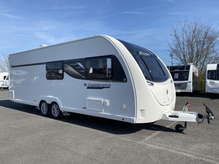 2021 SWIFT CELEBRATE QFB LUXURY 6 BERTH TOURING CARAVAN